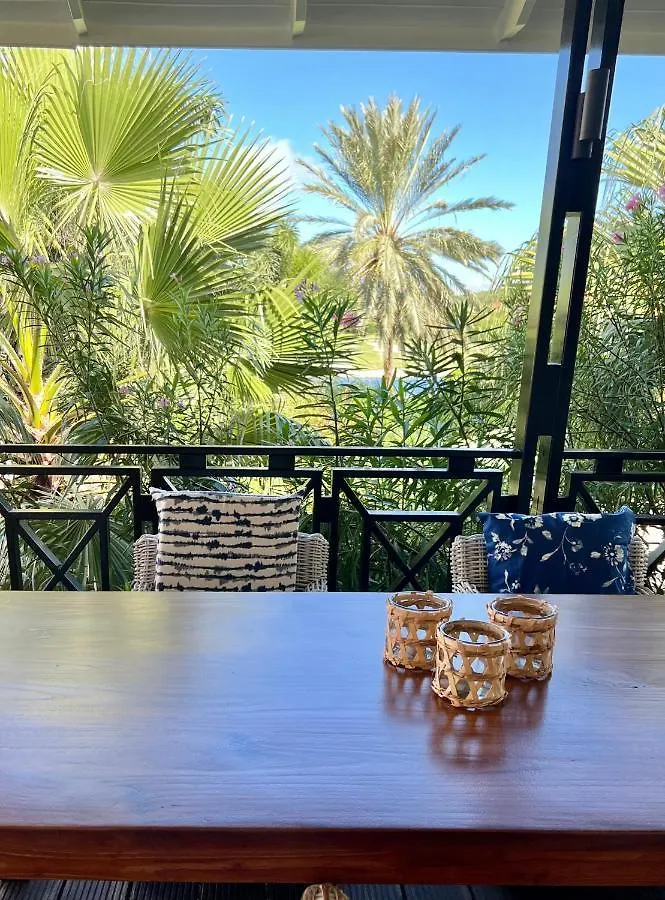 Vrijstaande Bb Beach Villa Azure Blue Bay Curacao