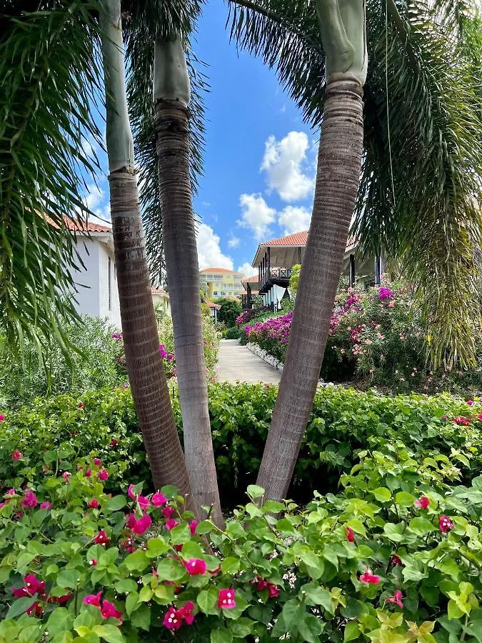 Vrijstaande Bb Beach Villa Azure Blue Bay