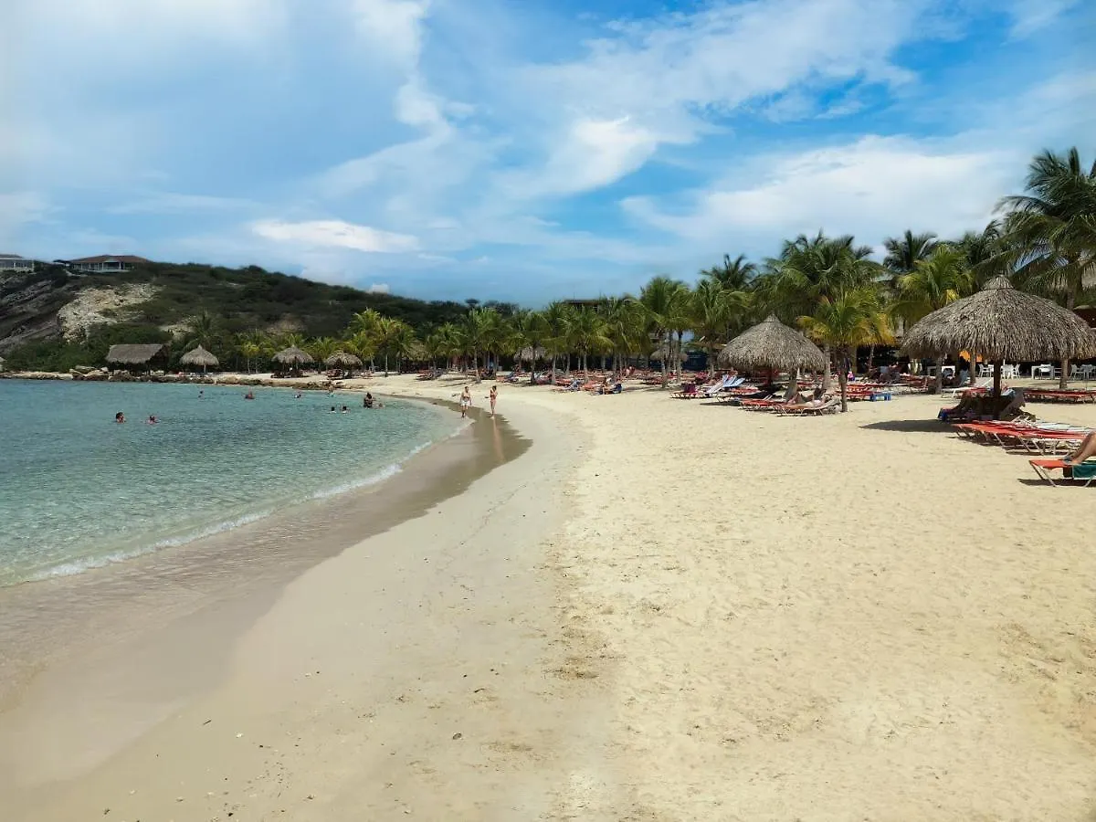 Vrijstaande Bb Beach Villa Azure Blue Bay